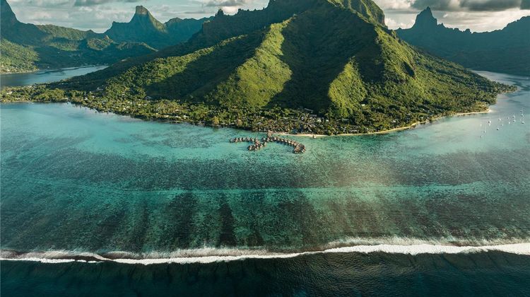 Hilton Moorea Lagoon Resort & Spa Exterior