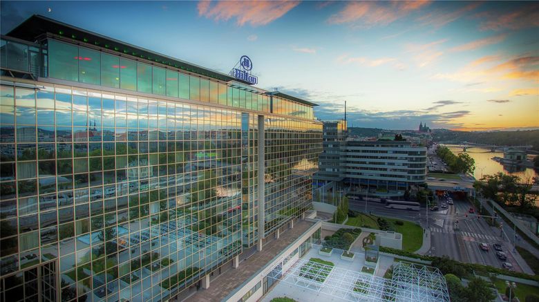 <b>Hilton Prague Atrium Exterior</b>. Images powered by <a href="https://iceportal.shijigroup.com/" title="IcePortal" target="_blank">IcePortal</a>.