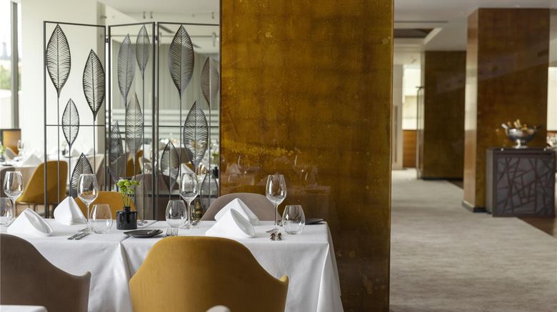 <b>Hilton Prague Atrium Restaurant</b>. Images powered by <a href="https://iceportal.shijigroup.com/" title="IcePortal" target="_blank">IcePortal</a>.