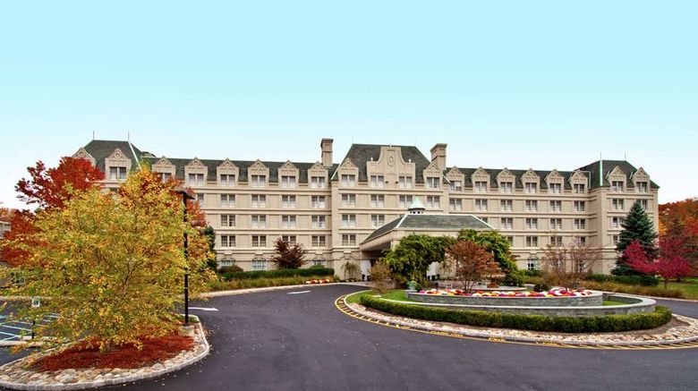 Hilton Pearl River Exterior. Images powered by <a href="https://iceportal.shijigroup.com" target="_blank" rel="noopener">Ice Portal</a>.