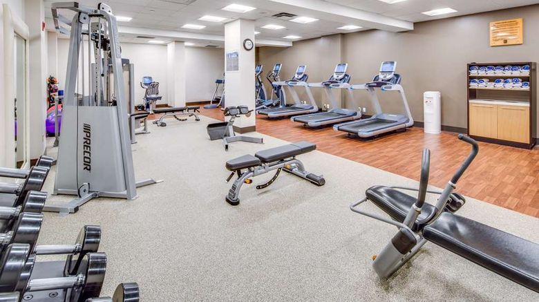 <b>Embassy Suites Parsippany Health</b>. Images powered by <a href="https://iceportal.shijigroup.com/" title="IcePortal" target="_blank">IcePortal</a>.