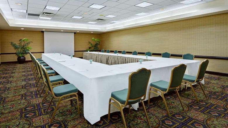 <b>Embassy Suites Parsippany Meeting</b>. Images powered by <a href="https://iceportal.shijigroup.com/" title="IcePortal" target="_blank">IcePortal</a>.