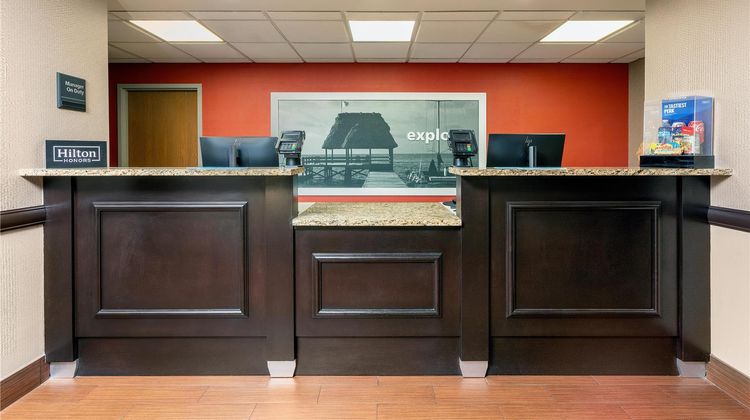 Hampton Inn & Suites Port St. Lucie-West Lobby