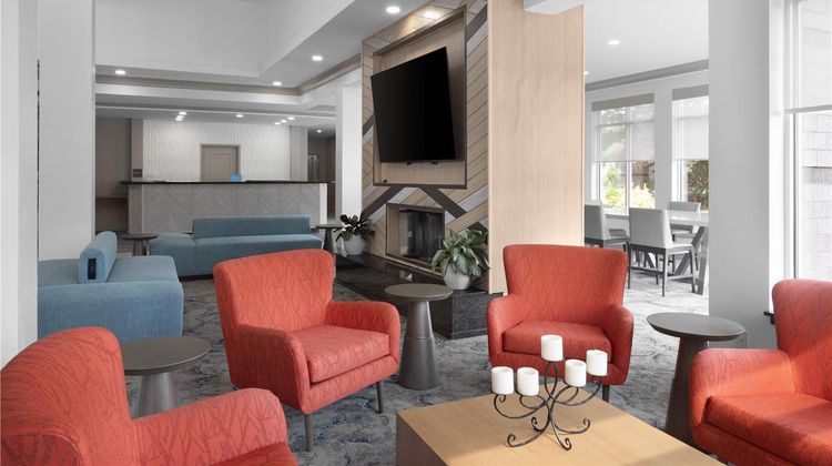 Hilton Garden Inn Chesapeake/Suffolk Lobby