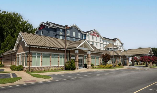 Hilton Garden Inn Chesapeake/Suffolk Exterior