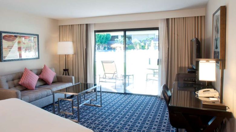 <b>Hilton Palm Springs Resort Room</b>. Images powered by <a href="https://iceportal.shijigroup.com/" title="IcePortal" target="_blank">IcePortal</a>.