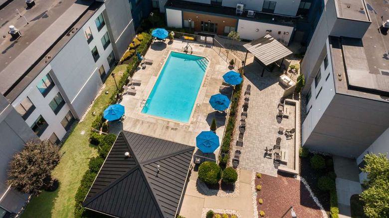<b>Hampton Inn Princeton Pool</b>. Images powered by <a href="https://iceportal.shijigroup.com/" title="IcePortal" target="_blank">IcePortal</a>.