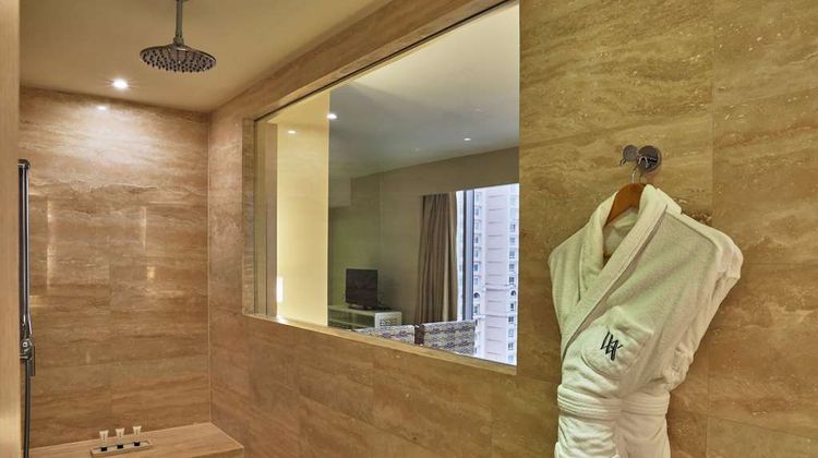 Waldorf Astoria Panama Room