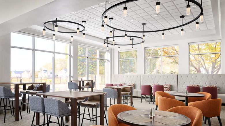 <b>Hilton Garden Inn Providence Airport Restaurant</b>. Images powered by <a href="https://iceportal.shijigroup.com/" title="IcePortal" target="_blank">IcePortal</a>.