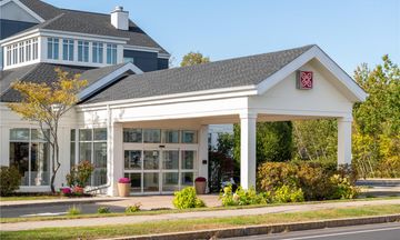 Hilton Garden Inn Airport