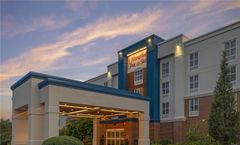 Hampton Inn & Suites Plymouth