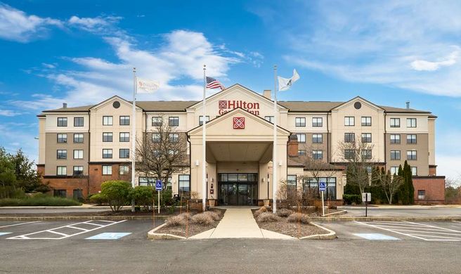 Hilton Garden Inn Plymouth Exterior