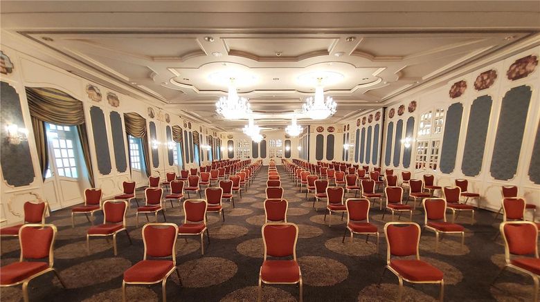 <b>Hilton Mainz Meeting</b>. Images powered by <a href="https://iceportal.shijigroup.com/" title="IcePortal" target="_blank">IcePortal</a>.