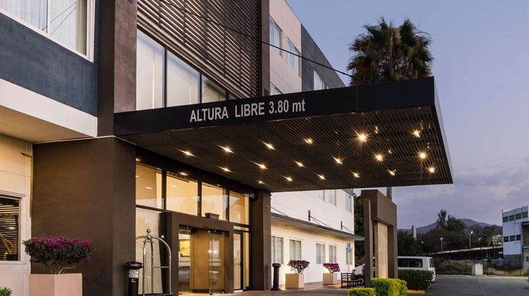 DoubleTree by Hilton Queretaro Exterior