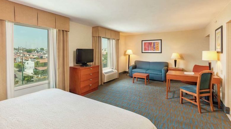<b>Hampton Inn Hilton Queretaro Tecnologic Room</b>. Images powered by <a href="https://iceportal.shijigroup.com/" title="IcePortal" target="_blank">IcePortal</a>.