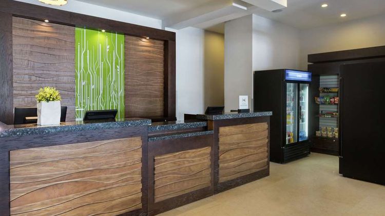 Hilton Garden Inn Queretaro Lobby