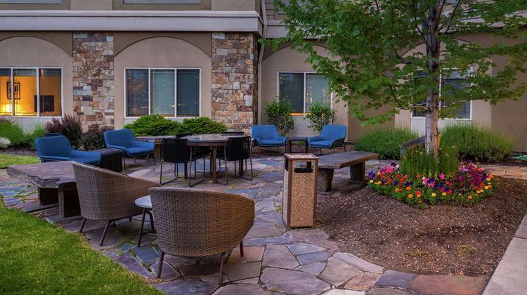 Hilton Garden Inn Bend Exterior