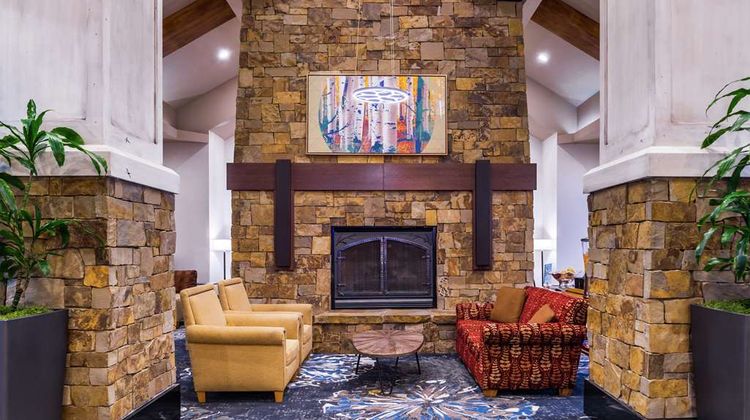 Hilton Garden Inn Bend Lobby