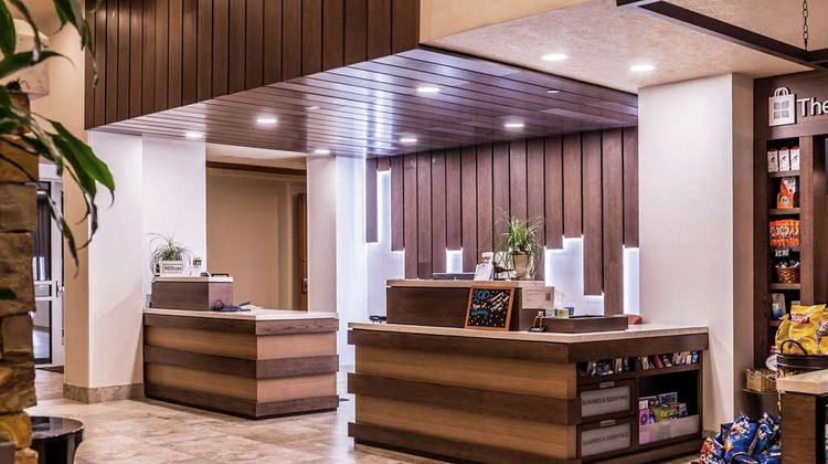 Hilton Garden Inn Bend Lobby