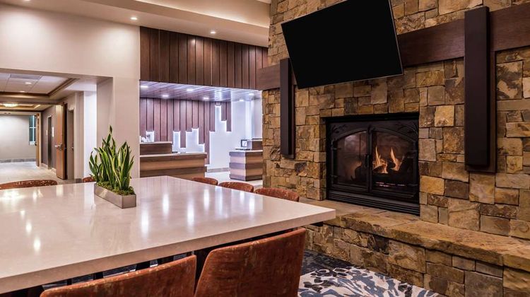 Hilton Garden Inn Bend Lobby