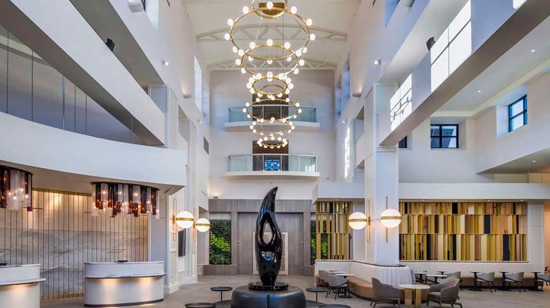 <b>Embassy Suites Raleigh-Durham Airport Lobby</b>. Images powered by <a href="https://iceportal.shijigroup.com/" title="IcePortal" target="_blank">IcePortal</a>.