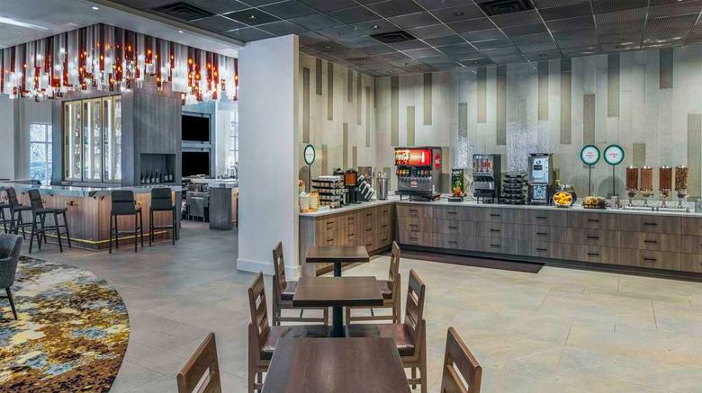 <b>Embassy Suites Raleigh-Durham Airport Restaurant</b>. Images powered by <a href="https://iceportal.shijigroup.com/" title="IcePortal" target="_blank">IcePortal</a>.