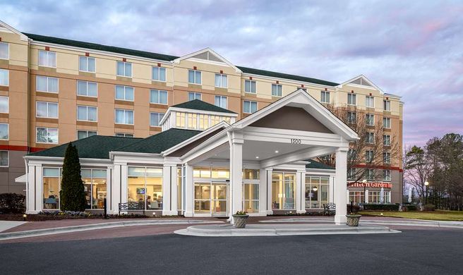 Hilton Garden Inn Raleigh-Durham Airport Exterior