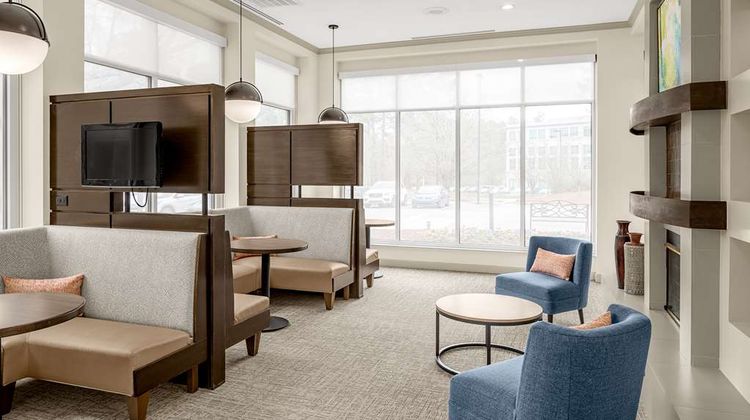 Hilton Garden Inn Raleigh-Durham Airport Lobby