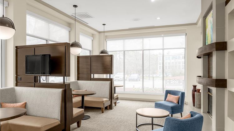 Hilton Garden Inn Raleigh-Durham Airport Lobby