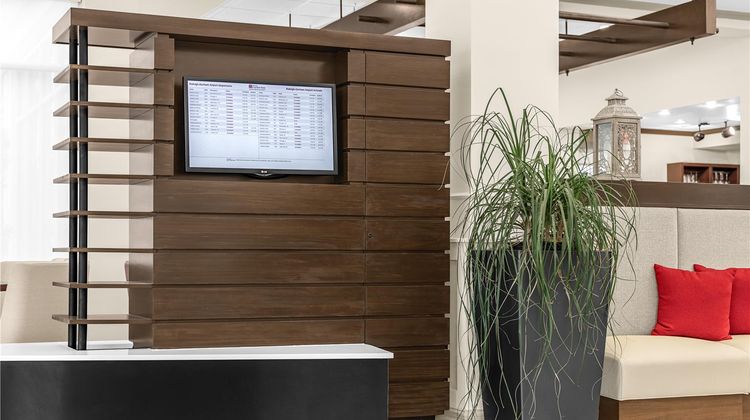 Hilton Garden Inn Raleigh-Durham Airport Lobby
