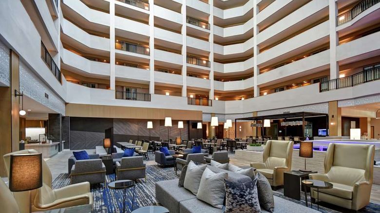 <b>Embassy Suites Raleigh Durham Research Lobby</b>. Images powered by <a href="https://iceportal.shijigroup.com/" title="IcePortal" target="_blank">IcePortal</a>.