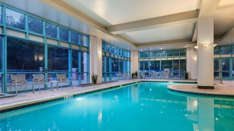 Embassy Suites Raleigh Durham Research Pool