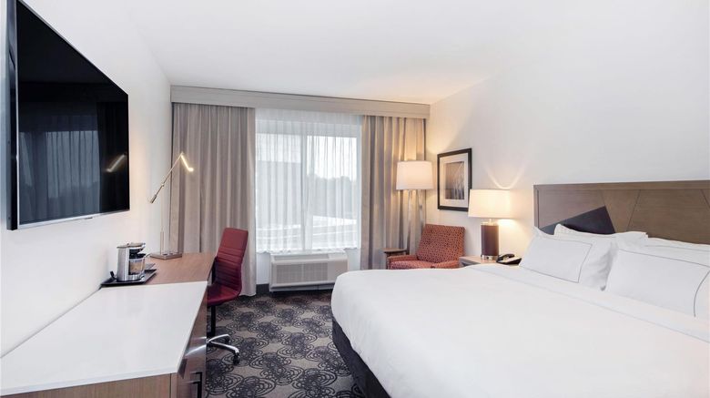 <b>DoubleTree by Hilton Raleigh-Cary Room</b>. Images powered by <a href="https://iceportal.shijigroup.com/" title="IcePortal" target="_blank">IcePortal</a>.