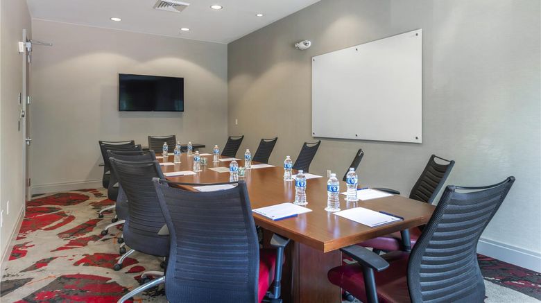 <b>DoubleTree by Hilton Raleigh-Cary Meeting</b>. Images powered by <a href="https://iceportal.shijigroup.com/" title="IcePortal" target="_blank">IcePortal</a>.