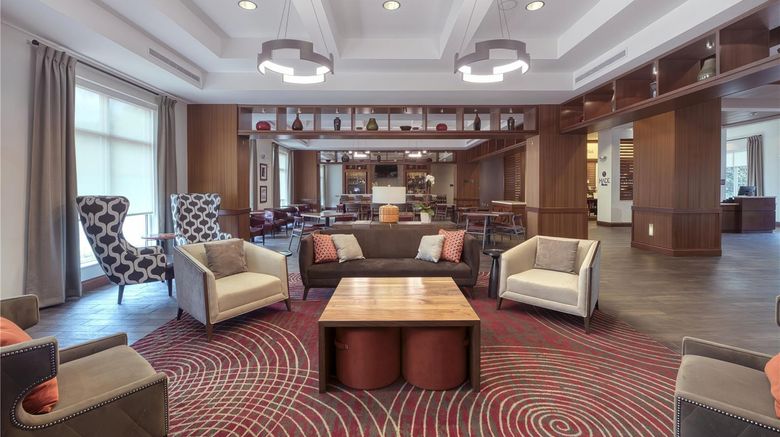 <b>DoubleTree by Hilton Raleigh-Cary Lobby</b>. Images powered by <a href="https://iceportal.shijigroup.com/" title="IcePortal" target="_blank">IcePortal</a>.