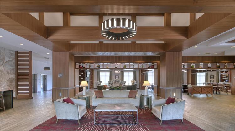 DoubleTree by Hilton Raleigh-Cary Lobby