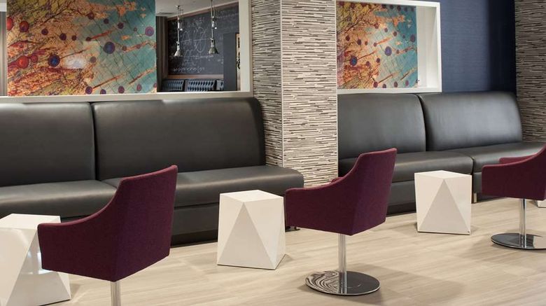 <b>Embassy Suites Raleigh Crabtree Lobby</b>. Images powered by <a href="https://iceportal.shijigroup.com/" title="IcePortal" target="_blank">IcePortal</a>.