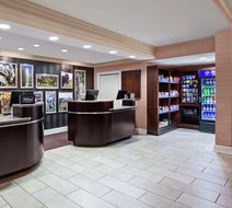DoubleTree by Hilton Raleigh Durham Arpt Lobby