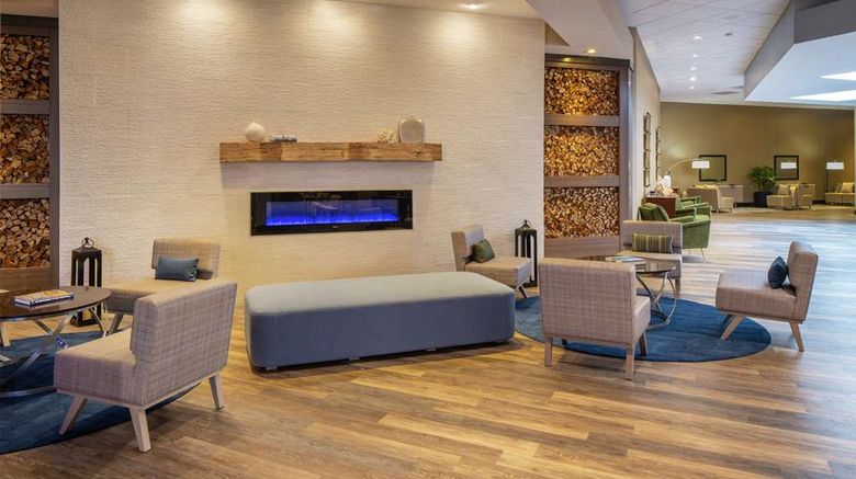 <b>Hilton Durham Lobby</b>. Images powered by <a href="https://iceportal.shijigroup.com/" title="IcePortal" target="_blank">IcePortal</a>.