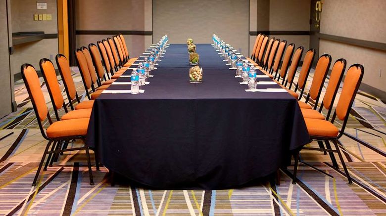 <b>DoubleTree Suites by Hilton Durham Meeting</b>. Images powered by <a href="https://iceportal.shijigroup.com/" title="IcePortal" target="_blank">IcePortal</a>.
