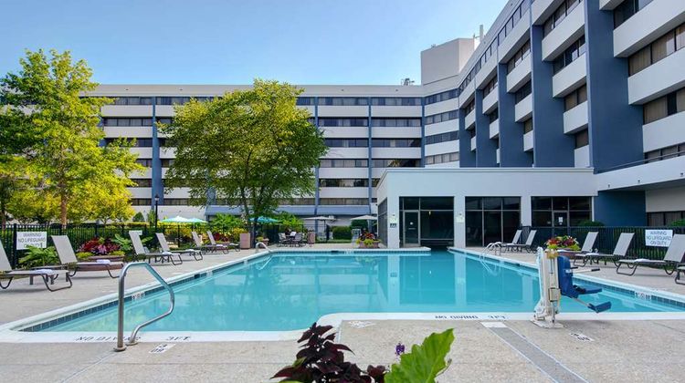 DoubleTree Suites by Hilton Durham Pool