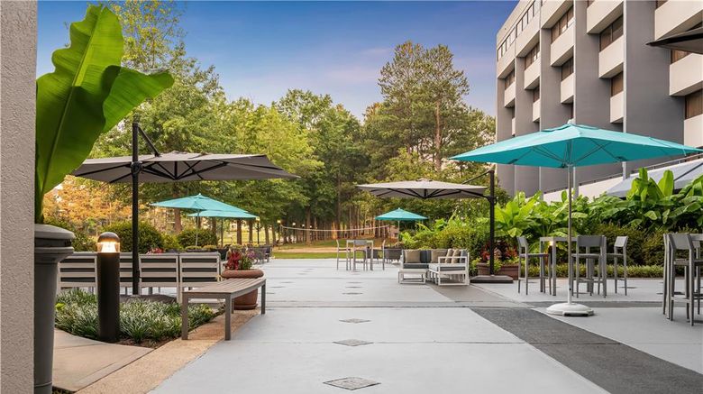 <b>DoubleTree Suites by Hilton Durham Recreation</b>. Images powered by <a href="https://iceportal.shijigroup.com/" title="IcePortal" target="_blank">IcePortal</a>.
