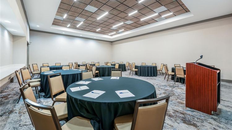 DoubleTree Suites by Hilton Durham Meeting