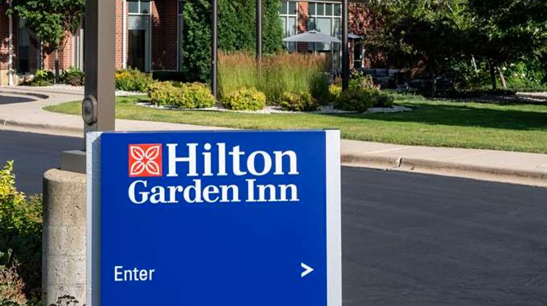<b>Hilton Garden Inn Rockford Exterior</b>. Images powered by <a href="https://iceportal.shijigroup.com/" title="IcePortal" target="_blank">IcePortal</a>.