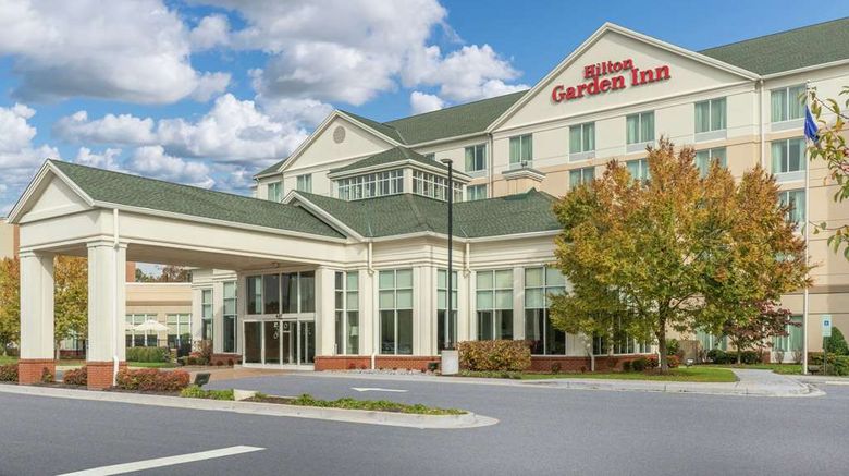 <b>Hilton Garden Inn Richmond Airport Exterior</b>. Images powered by <a href="https://iceportal.shijigroup.com/" title="IcePortal" target="_blank">IcePortal</a>.