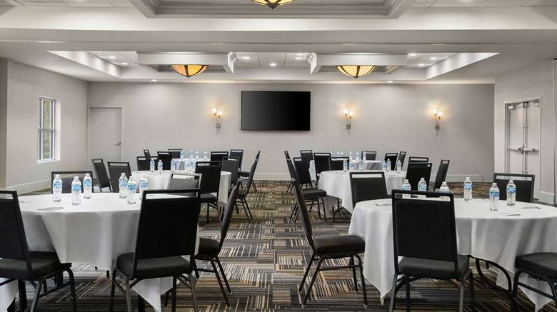 <b>Homewood Suites Richmond Airport Spa</b>. Images powered by <a href="https://iceportal.shijigroup.com/" title="IcePortal" target="_blank">IcePortal</a>.