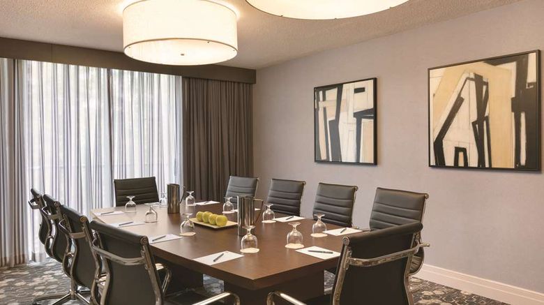 <b>Embassy Suites by Hilton Richmond Meeting</b>. Images powered by <a href="https://iceportal.shijigroup.com/" title="IcePortal" target="_blank">IcePortal</a>.