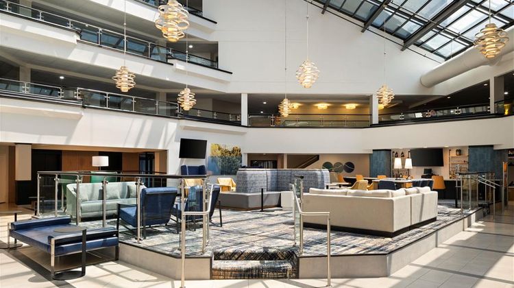 DoubleTree by Hilton Richmond Midlothian Lobby