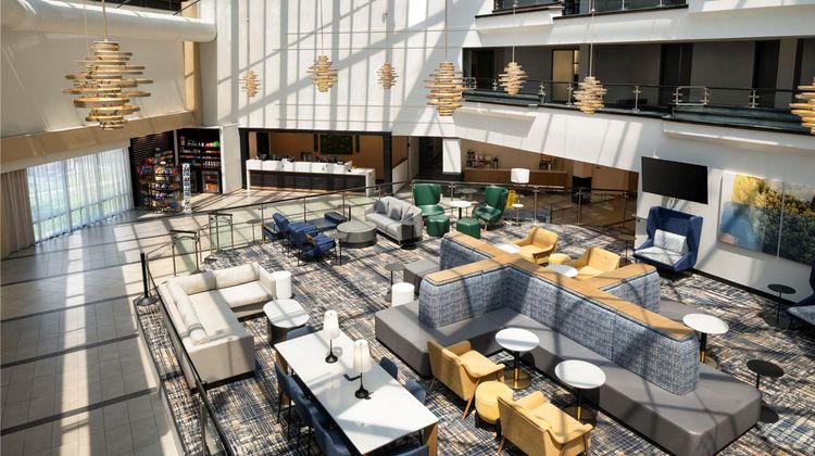 DoubleTree by Hilton Richmond Midlothian Lobby