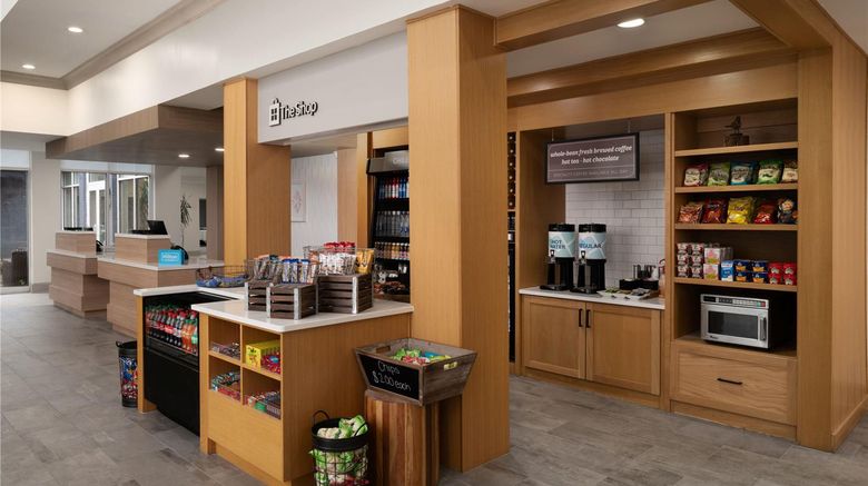 <b>Hilton Garden Inn Southpark Restaurant</b>. Images powered by <a href="https://iceportal.shijigroup.com/" title="IcePortal" target="_blank">IcePortal</a>.